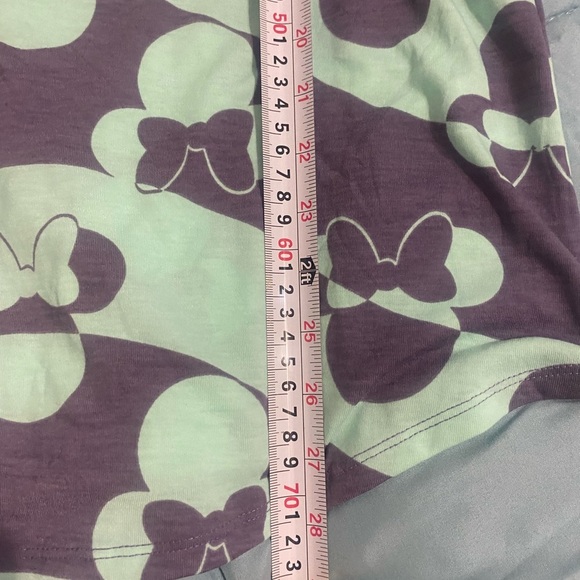 Disney Red and Green Raglan T-Shirt 3/4 Sleeve - Picture 7 of 11